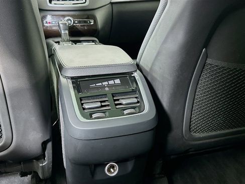 Used 2019 Volvo XC90 T6 Momentum image 27