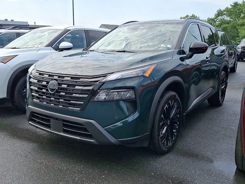 New 2026 Nissan Rogue Dark Armor AWD/4WD image 3