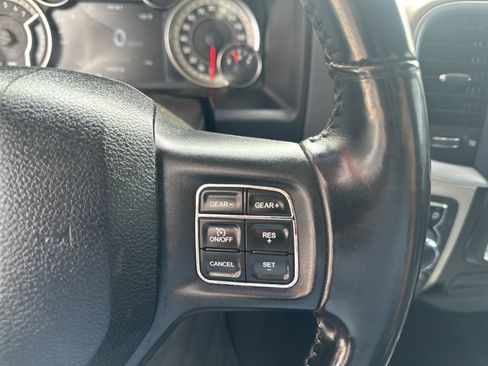 Used 2019 RAM 1500 Big Horn AWD/4WD image 12