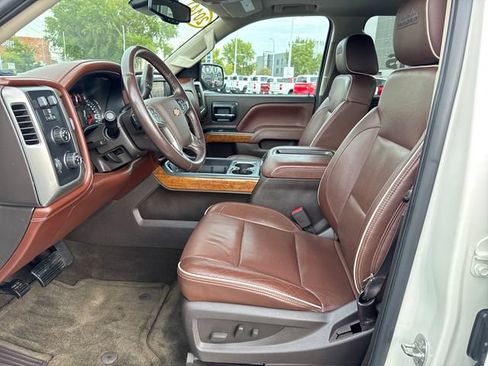 Used 2014 Chevrolet Silverado 1500 High Country w/ High Country Premium Package AWD/4WD image 9
