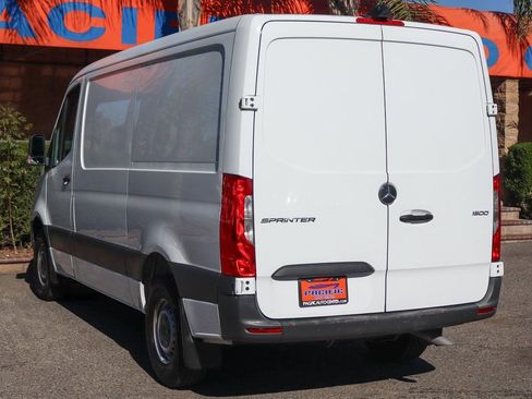 Used 2021 Mercedes-Benz Sprinter 1500 image 6