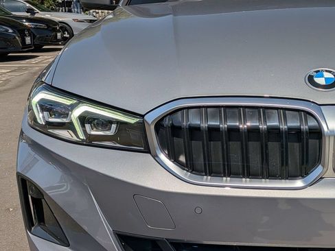 Used 2025 BMW 330i xDrive Sedan AWD/4WD image 19