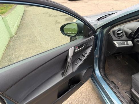Used 2011 MAZDA MAZDA3 s Sport FWD image 13