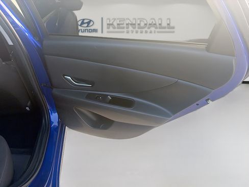Used 2023 Hyundai Elantra SEL w/ Convenience Package FWD image 28