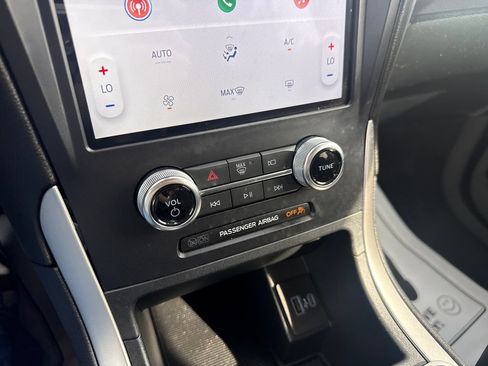 Used 2024 Ford Edge SE AWD/4WD image 33