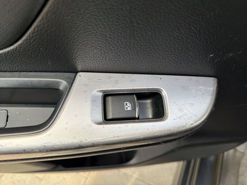 Used 2016 Subaru Crosstrek 2.0i Limited image 97