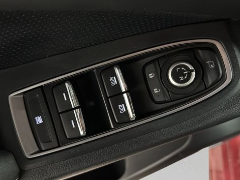 Certified 2024 Subaru Ascent Touring AWD/4WD image 15
