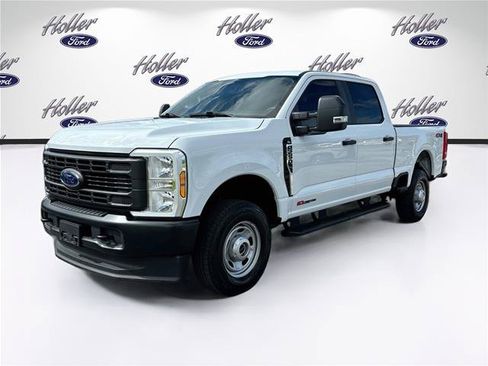 Certified 2024 Ford F250 XL AWD/4WD image 3