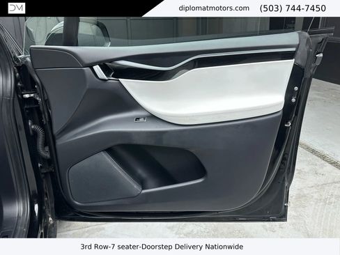 Used 2019 Tesla Model X 75D image 25