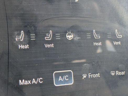 Used 2024 RAM 2500 Laramie w/ Safety Group AWD/4WD image 19