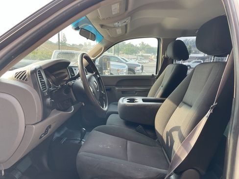 Used 2014 GMC Sierra 3500 W/T w/ Snow Plow Prep Package image 8