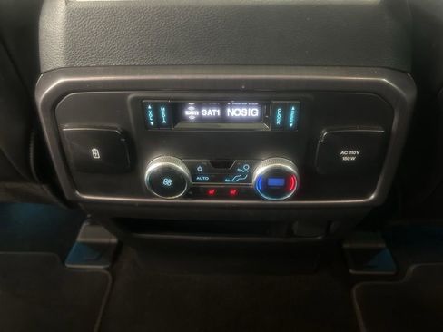 Certified 2022 Ford Expedition Max Platinum image 39