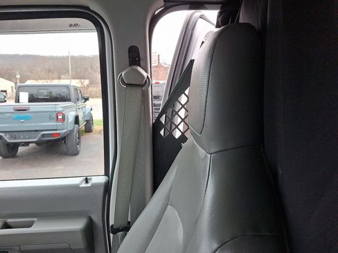 Used 2012 Ford E-250 and Econoline 250 w/ Commercial Cargo Van Pkg image 17