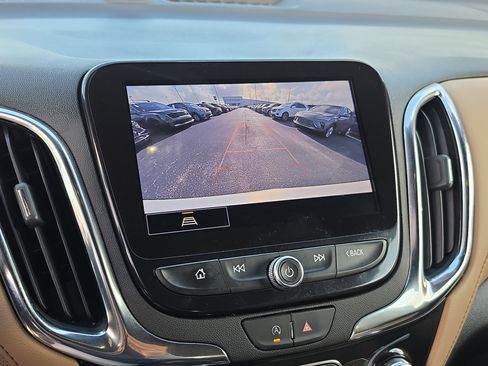Used 2023 Chevrolet Equinox Premier FWD image 26