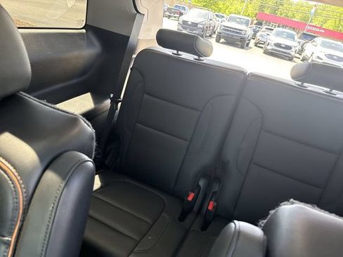 Used 2021 GMC Acadia AT4 w/ Technology Package AWD/4WD image 27