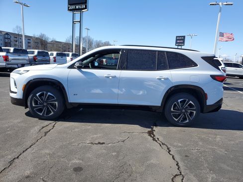 New 2026 Buick Enclave Sport Touring image 8