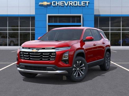 New 2026 Chevrolet Equinox LT w/ Safety and Technology Package FWD image 7