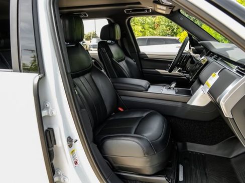 New 2026 Land Rover Range Rover Long Wheelbase SE AWD/4WD image 42