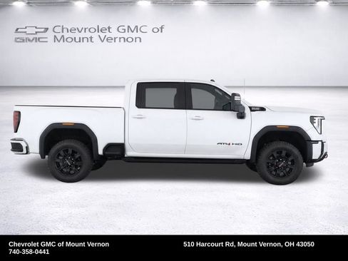 Used 2025 GMC Sierra 2500 AT4 w/ Technology Package AWD/4WD image 43