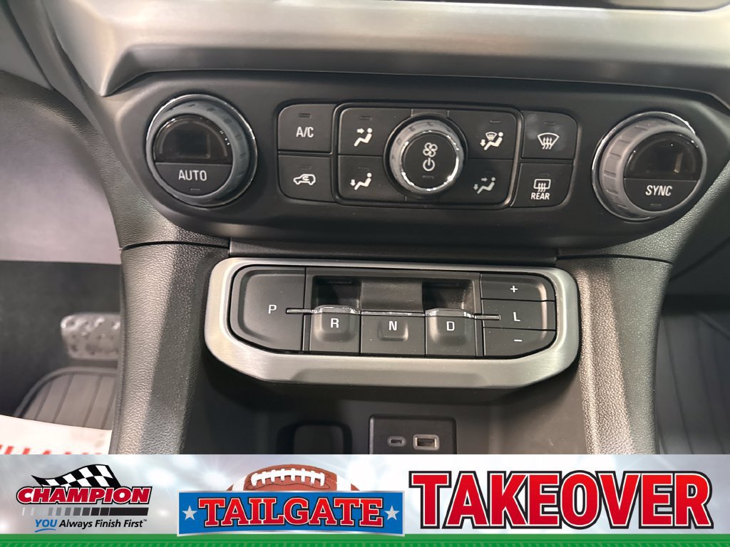 Used 2023 GMC Acadia SLE w/ Driver Convenience Package AWD/4WD image 31