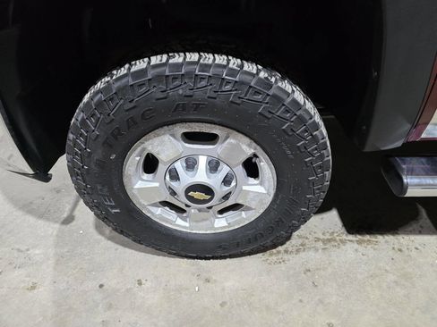 Used 2013 Chevrolet Silverado 2500 LT w/ Interior Plus Package image 31