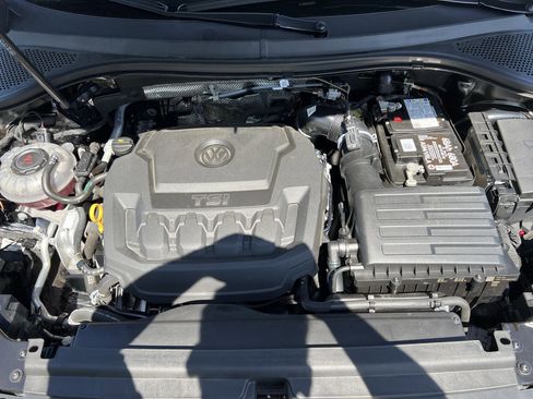 Used 2023 Volkswagen Tiguan SE AWD/4WD image 36