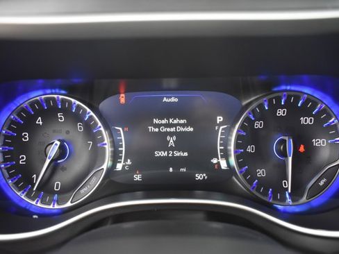 New 2026 Chrysler Voyager LX image 23