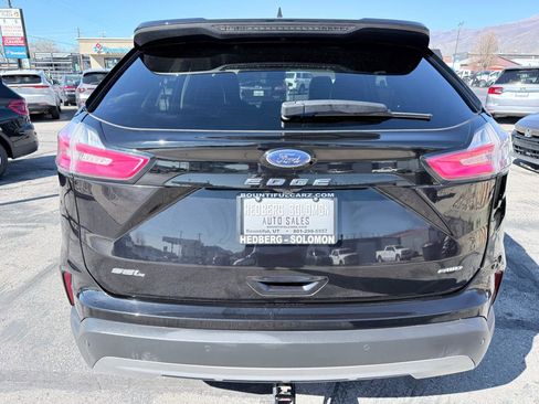 Used 2022 Ford Edge SEL w/ Convenience Package image 4
