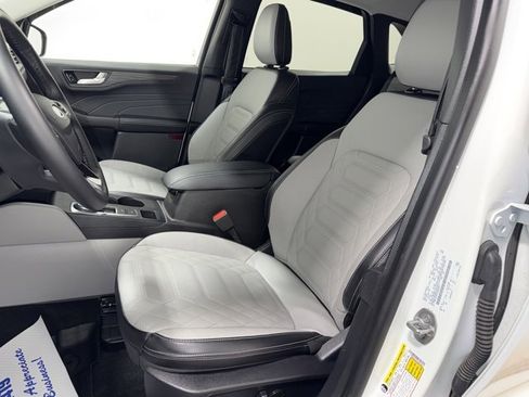 Used 2024 Ford Escape Platinum w/ Premium Technology Package image 14