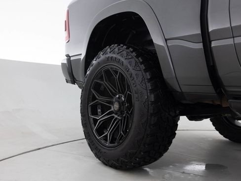 Used 2019 RAM 1500 Limited AWD/4WD image 19