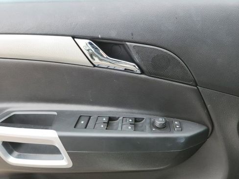 Used 2012 Chevrolet Captiva Sport LTZ AWD/4WD image 25