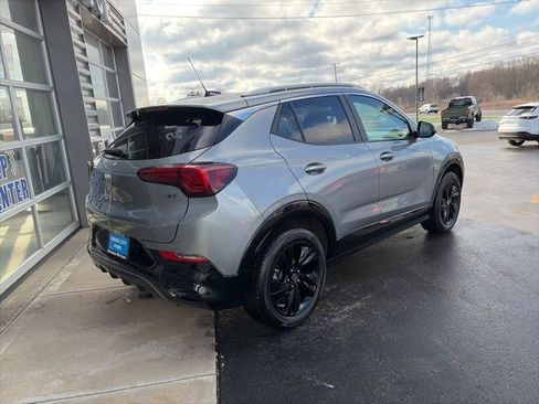Used 2024 Buick Encore GX Sport Touring AWD/4WD image 3