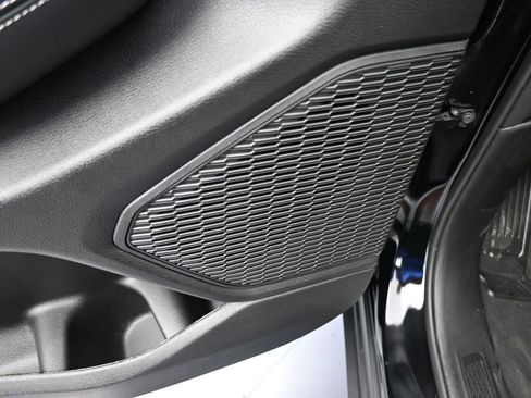 Used 2025 Jeep Grand Cherokee Laredo image 14