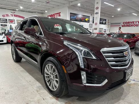 Used 2018 Cadillac XT5 Luxury w/ Driver Awareness Package FWD image 5