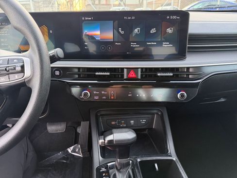 Used 2025 Kia K5 LXS image 18