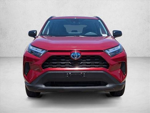 Used 2024 Toyota RAV4 LE AWD/4WD image 2