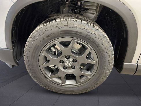 New 2025 Honda Pilot TrailSport image 11