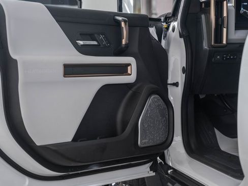 Used 2024 GMC Hummer EV 2X image 46