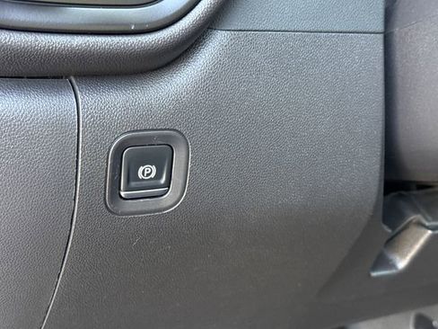 Used 2024 Chevrolet Silverado 1500 Custom Trail Boss w/ LPO, Dark Essentials Package image 25