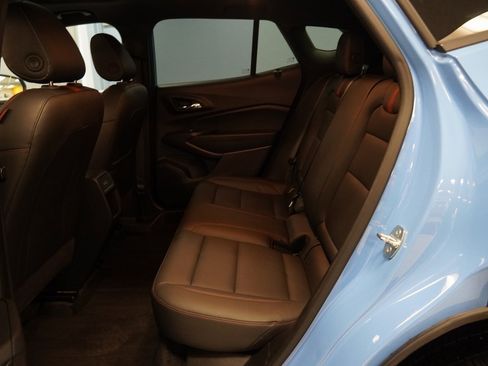 Used 2024 Chevrolet Trax RS w/ Sunroof Package image 26