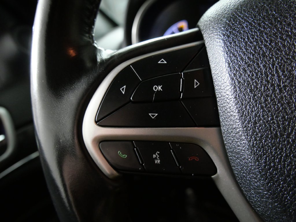 Used 2018 Jeep Grand Cherokee Limited AWD/4WD image 24
