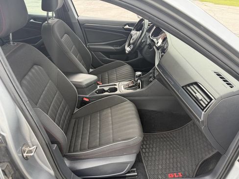 Used 2021 Volkswagen Jetta GLI image 12