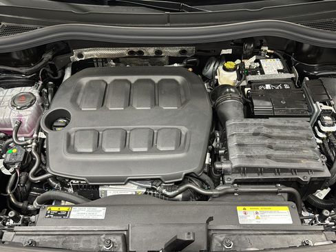 Used 2026 Volkswagen Tiguan SEL R-Line AWD/4WD image 27