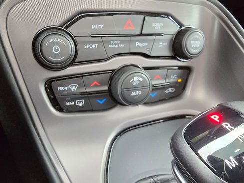 Used 2023 Dodge Challenger R/T image 42