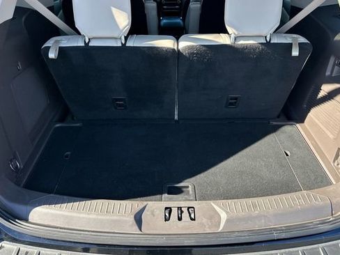 Used 2022 Ford Explorer Platinum w/ Equipment Group 601A image 18