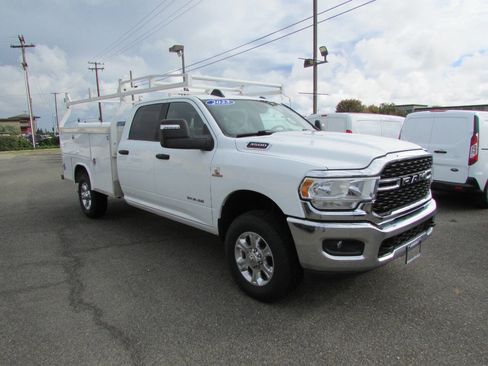 Used 2023 RAM 3500 Big Horn w/ Level 1 Equipment Group image 2