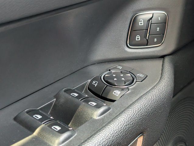 Used 2024 Ford Expedition XLT RWD image 24