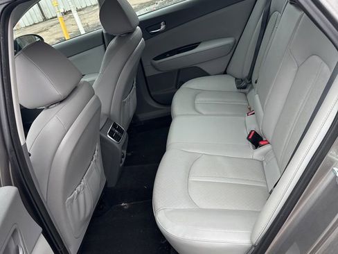 Used 2016 Kia Optima EX image 16