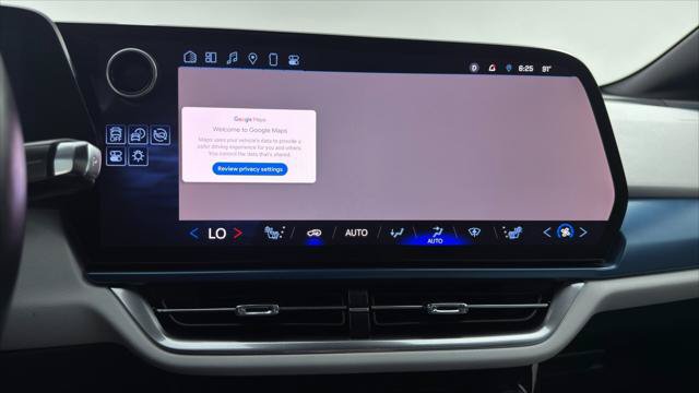 Used 2025 Chevrolet Equinox EV LT w/ Convenience Package FWD image 33