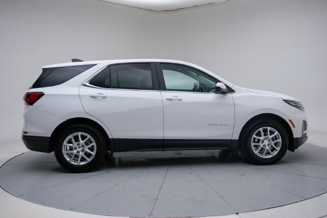 Used 2024 Chevrolet Equinox LT w/ LPO, Floor Liner Package FWD image 9